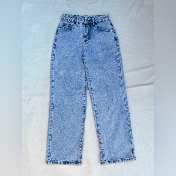 Classic Blue Women's Jeans - Picture 1 of 2